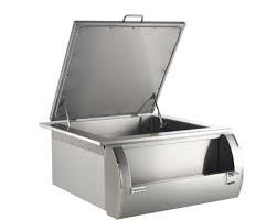 FireMagic Built-In Refreshment Center with Insulated Lid